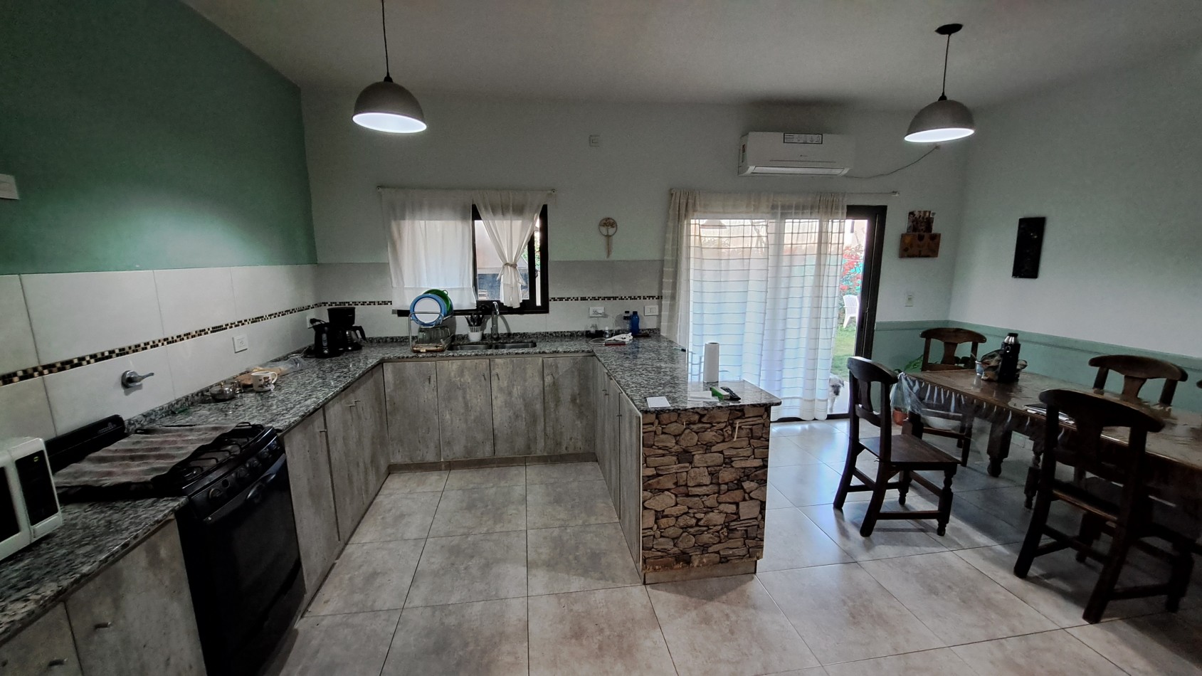 Vendo Casa de 4 dormitorios y 2 baños en Cortadera De La Noria, San Rafael permuta  