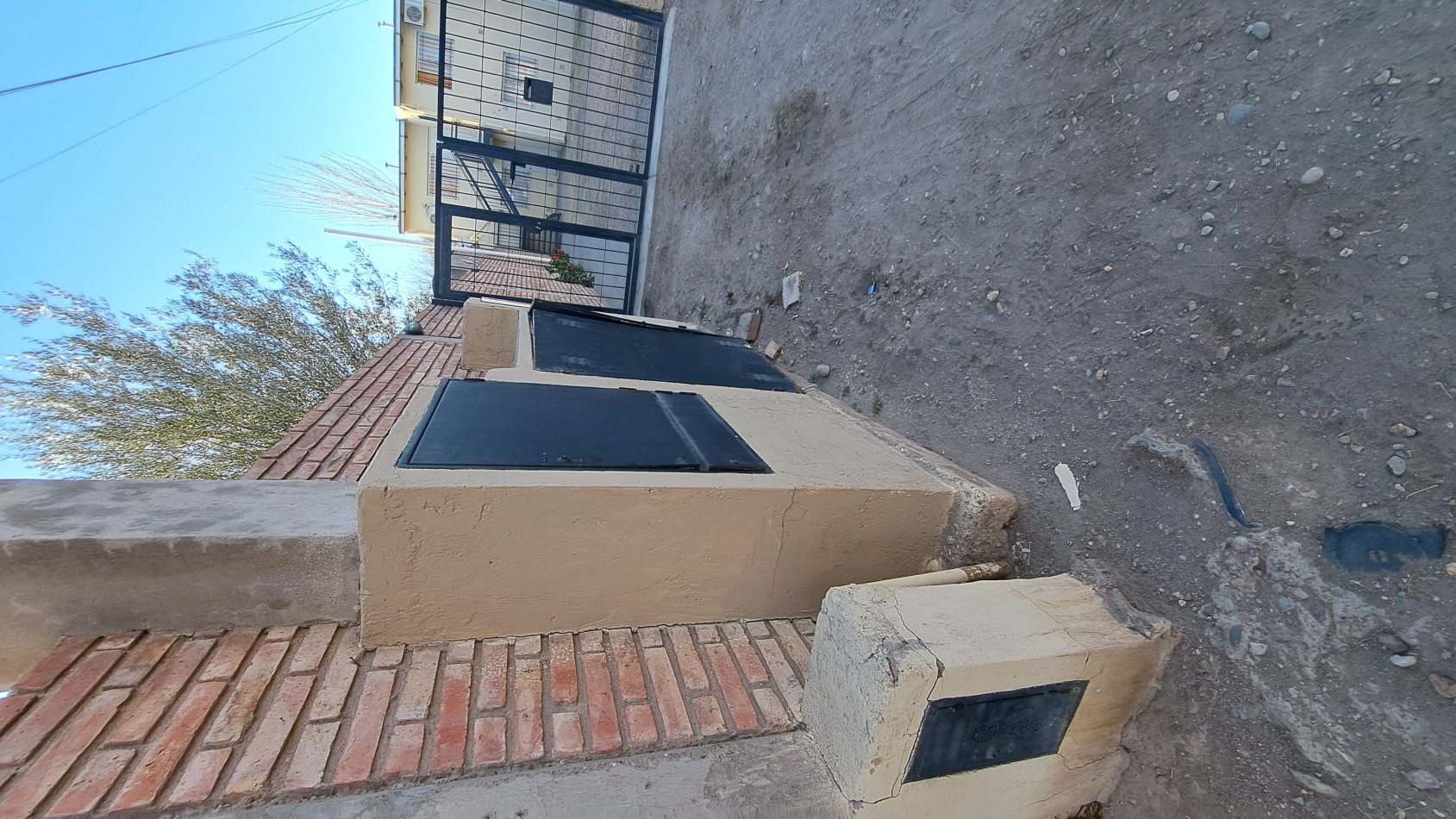 Vendo complejo de 4 Departamentos en Zona  Gutierrez  y Cabildo. San Rafael  