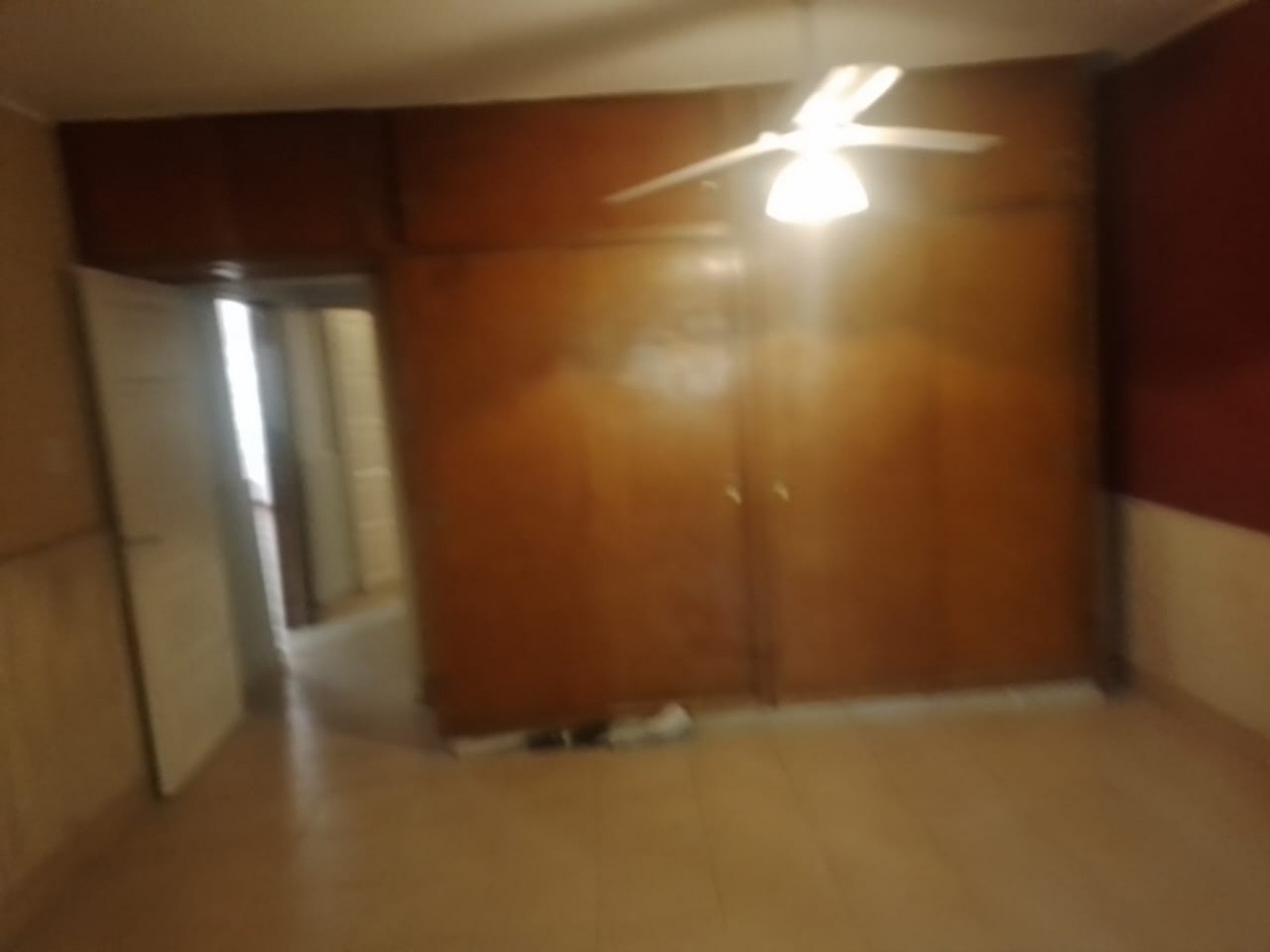  ✅️Vendo Casa Amplia  de 176 m² con  400 m² de terreno.  Zona Av Rivadavia. San Rafael valor 70.000