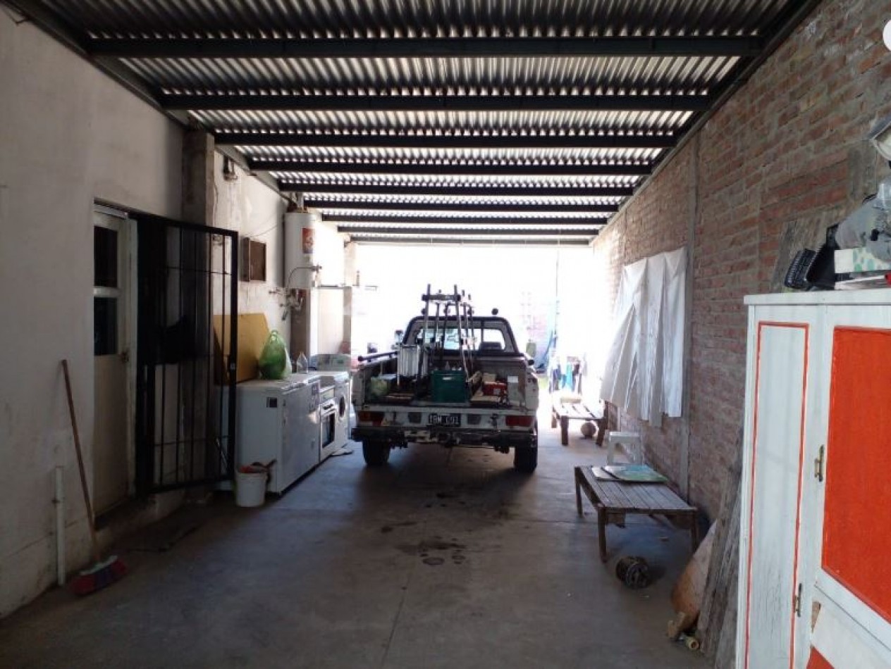 Vendo Casa zona Sauces en San Rafael. Terreno 245 m² y cubiertos 105 m² aprox.