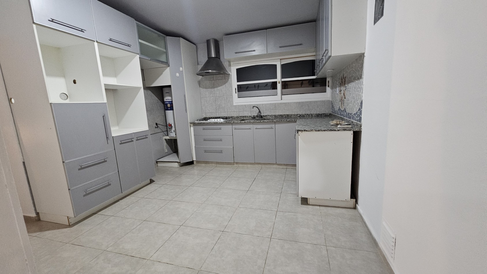 Vendo 3 propiedades Casa, Depto, local, garage doble. San Rafael..