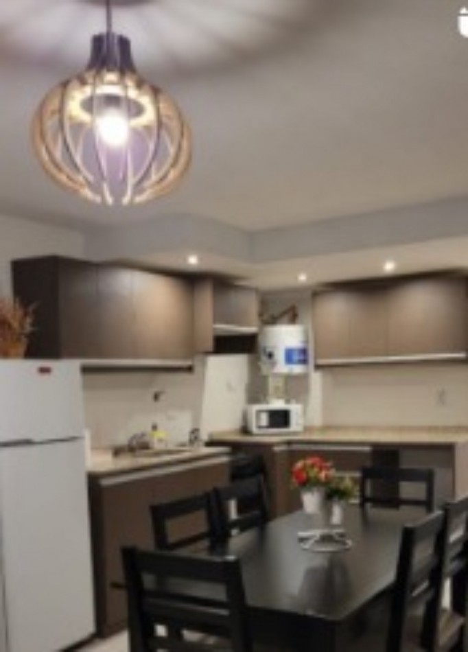 Propiedad con 6 departamentos - Zona Los Sauces y Balloffet, San Rafael  Excelente oportunidad de inversion en una zona estrategica de San Rafael, Mendoza.