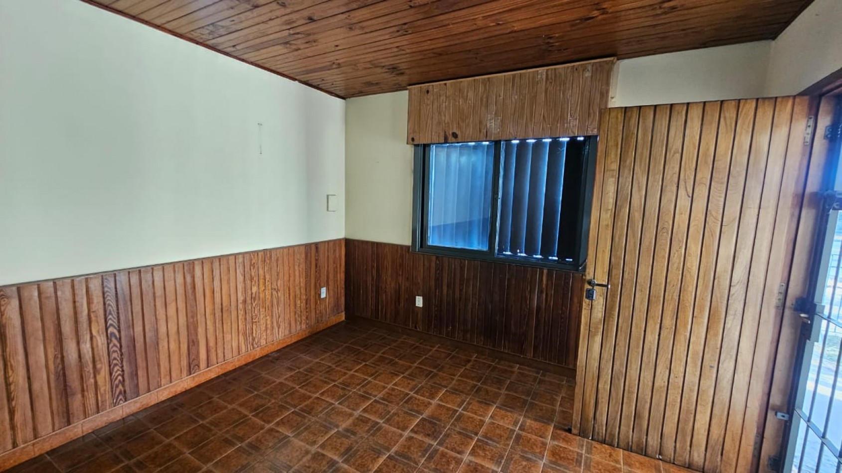 Vendo Casa sobre Avenida  3 dormitorios San Rafael