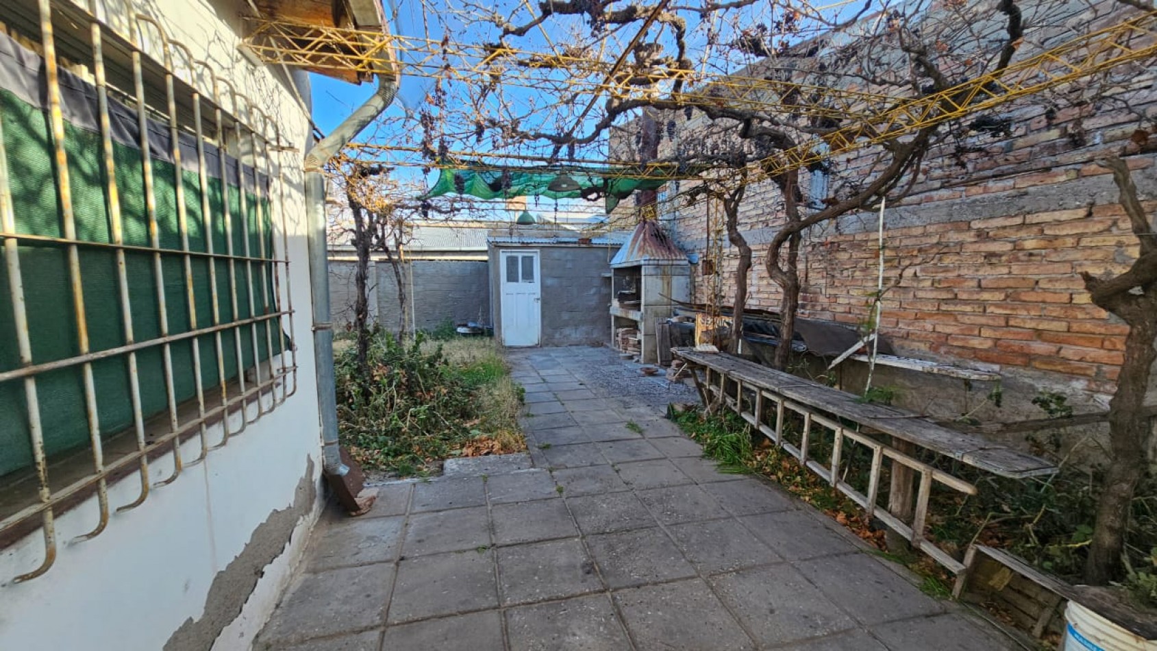 Vendo Casa sobre Avenida  3 dormitorios San Rafael