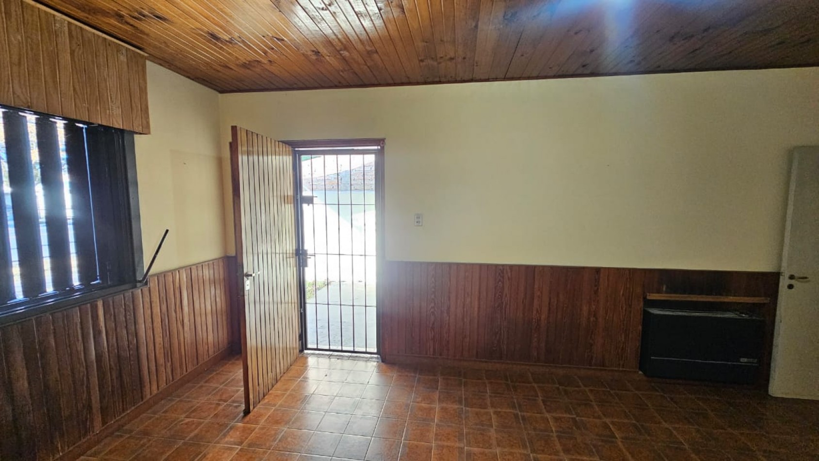 Vendo Casa sobre Avenida  3 dormitorios San Rafael