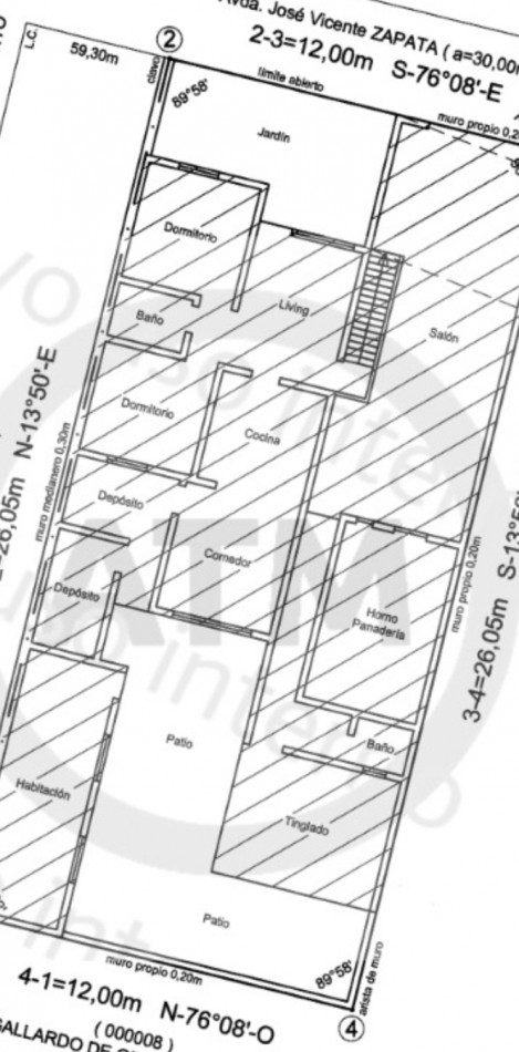 Propiedad centrica sobre Av. Zapata con amplio terreno, multiples dependencias y excelente potencial comercial o residencial
