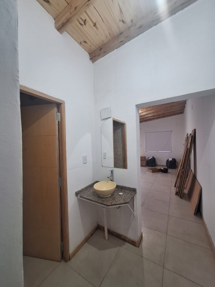 Vendo Casa a Estrenar 40.000 + Cuotas de 2 dormitorios y patio. San Rafael