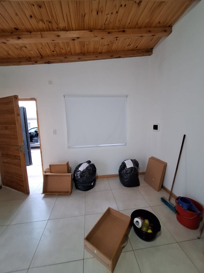 Vendo Casa a Estrenar 40.000 + Cuotas de 2 dormitorios y patio. San Rafael
