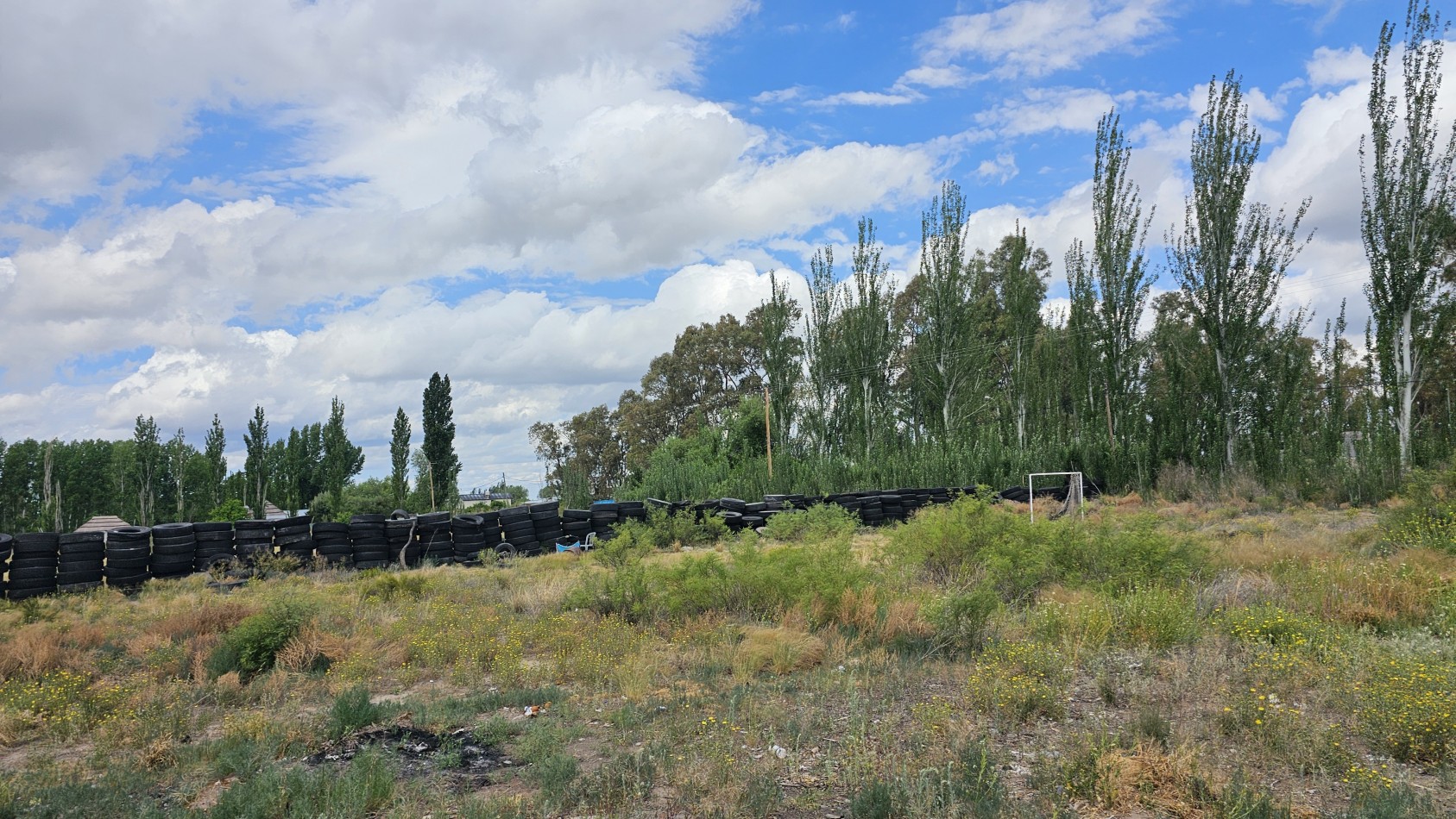 Lote en Venta sobre Av. Las Virgenes - 4.000 m² | Ubicacion Estrategica Se ofrece interesante lote ubicado sobre Av. Las Virgenes, en Las Paredes, San Rafael, Mendoza