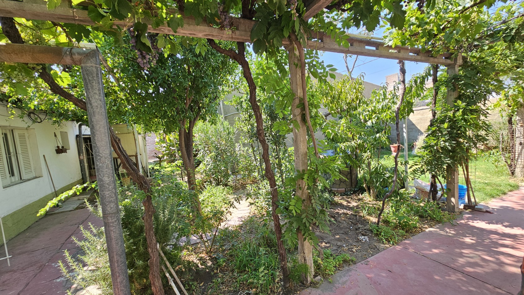 Complejo 3 casas en Venta en San Rafael, Mendoza - 3 Propiedades | Zona Centrica | USD 92.000