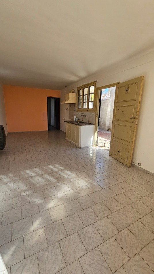 VENDO DEPARTAMENTO - SAN RAFAEL, gas agua luz  Excelente oportunidad en zona de Barrio San Rafael, a solo 13 cuadras del kilometro 0 de la ciudad. Ideal para vivienda propia o inversion. Valor 35.000