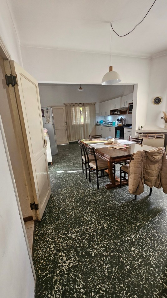 Vendo Casa, Galpon,  Tinglado en 800 m² OPORTUNIDAD EN ZONA CENTRICA - SAN RAFAEL, MENDOZA 