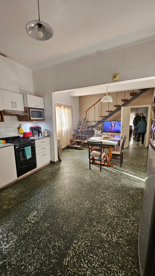 Vendo Casa, Galpon,  Tinglado en 800 m² OPORTUNIDAD EN ZONA CENTRICA - SAN RAFAEL, MENDOZA 