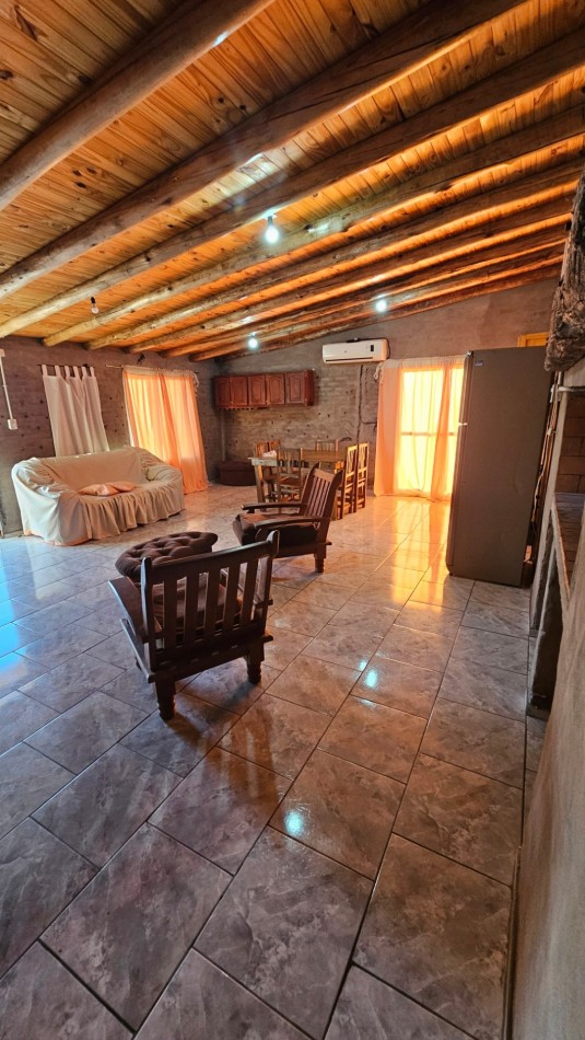 Vendo 6 propiedades comuesta por 4 Cabañas mas 2 casas 