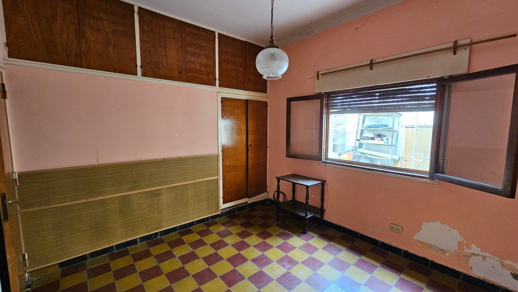 Sobre Av. Mitre Local+ Casa + depto+ patio. 436 m² San Rafael