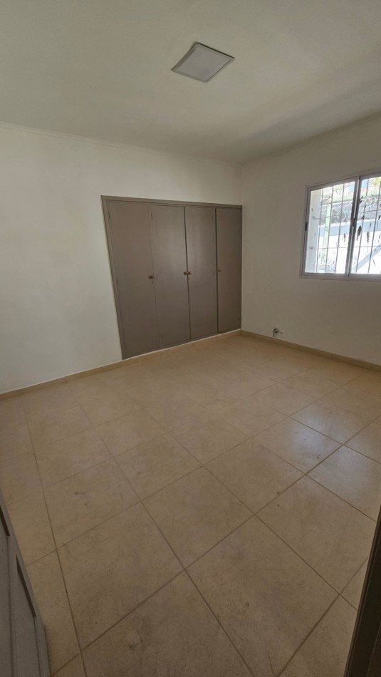 Vendo Casa Amplia Centrica y Departamento San Rafael.