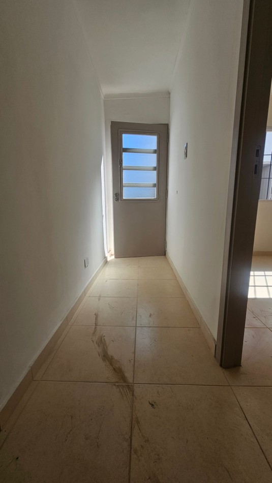 Vendo Casa Amplia Centrica y Departamento San Rafael.