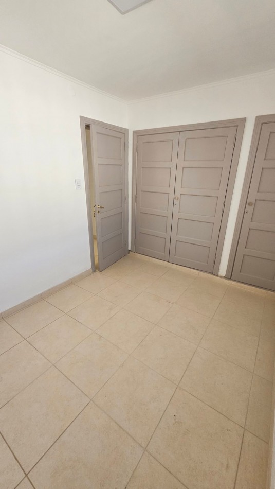Vendo Casa Amplia Centrica y Departamento San Rafael.