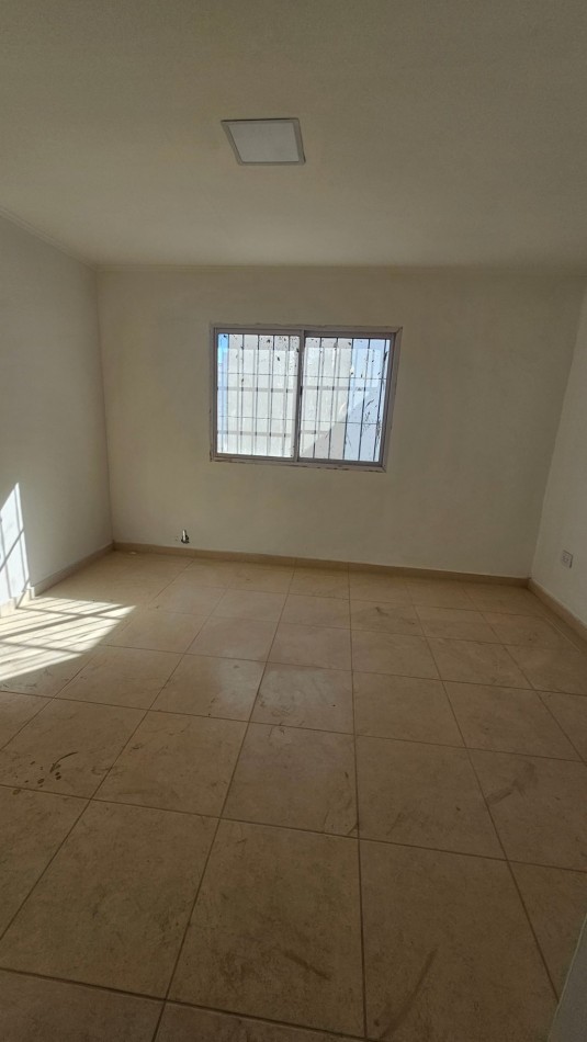 Vendo Casa Amplia Centrica y Departamento San Rafael.