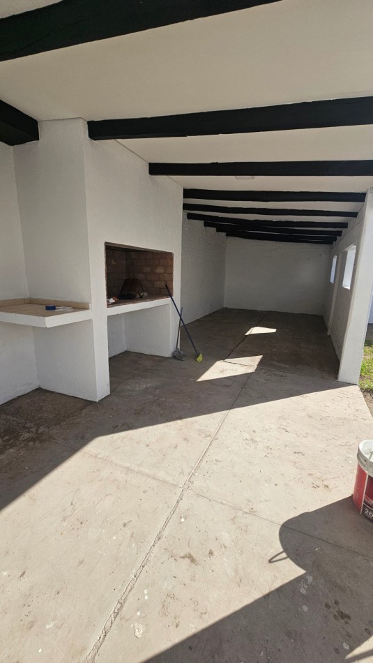 Vendo Casa Amplia Centrica y Departamento San Rafael.