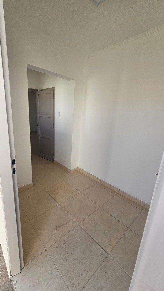 Vendo Casa Amplia Centrica y Departamento San Rafael.