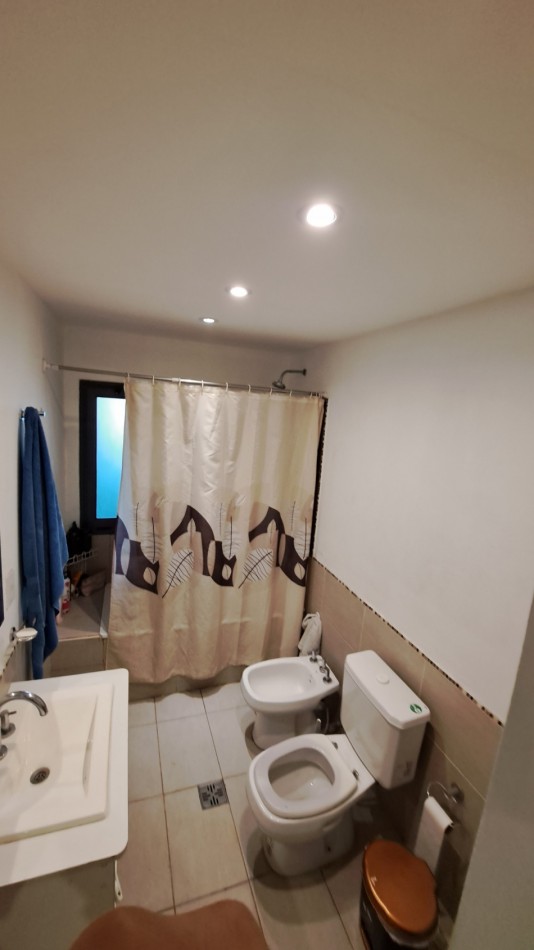 Vendo Casa de 4 dormitorios y 2 baños en Cortadera De La Noria, San Rafael permuta  