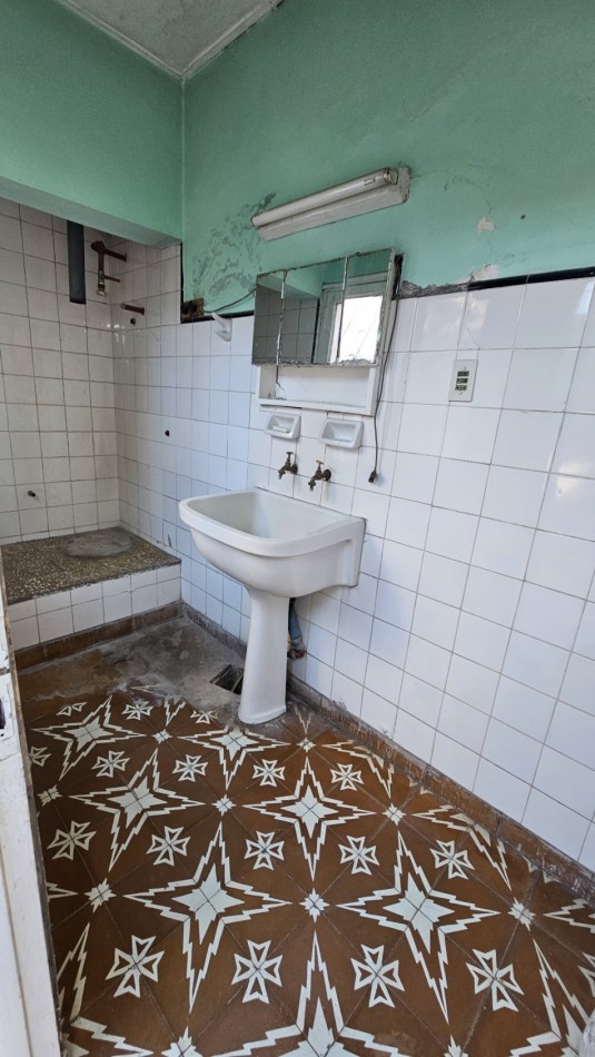 ¡Oportunidad unica! Casa amplia con gran terreno y excelente ubicacion. APTA Credito. San Rafael