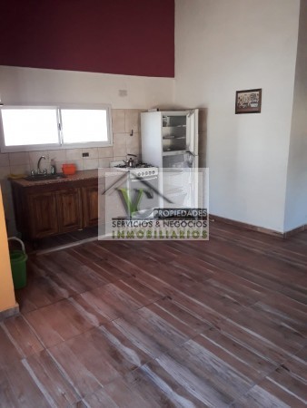 Oferta Vendo Complejo de Cabañas zona Rama Caida camino al Valle Grande, con 2.5 has 