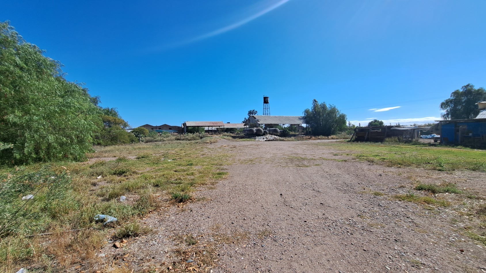 OFERTA Vendo 7.000 m² con 830 m² Semicubierta, ADOLFO CALLE, Al lado de UTN, INTERESANTE PROPIEDAD EN AVENIDA IDEAL SUPERMERCADO, DEPOSITO, etc San Rafael, Mendoza