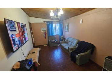 VENDO ¡Ideal para tu familia! Casa en B° Unimev, San Rafael -Zona Quiroga  